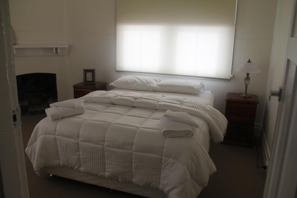 Mentor Chambers Apartment Bed & Breakfast West Wyalong Camera foto