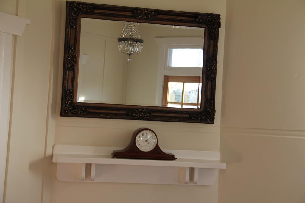 Mentor Chambers Apartment Bed & Breakfast West Wyalong Camera foto
